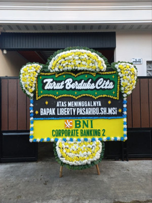 Papan Bunga Duka di Legok